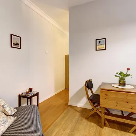 Apartamento T1 No Centro De *